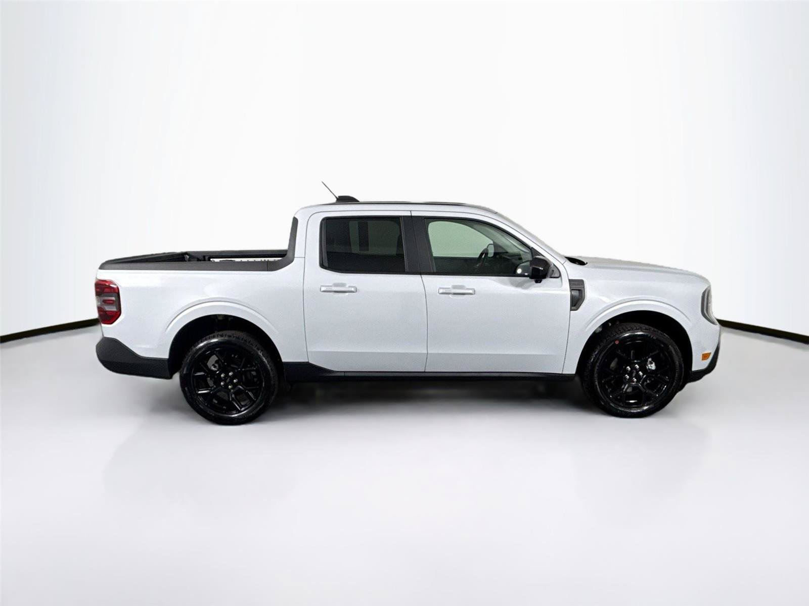 Used 2026 Ford Maverick Lariat w/ Black Appearance Package AWD/4WD image 34