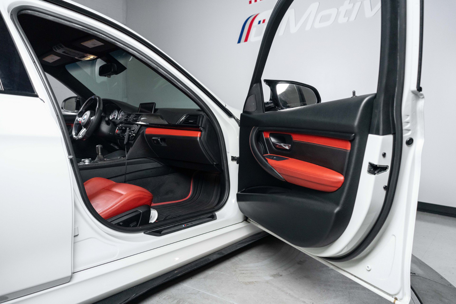 Used 2015 BMW M3 RWD image 64