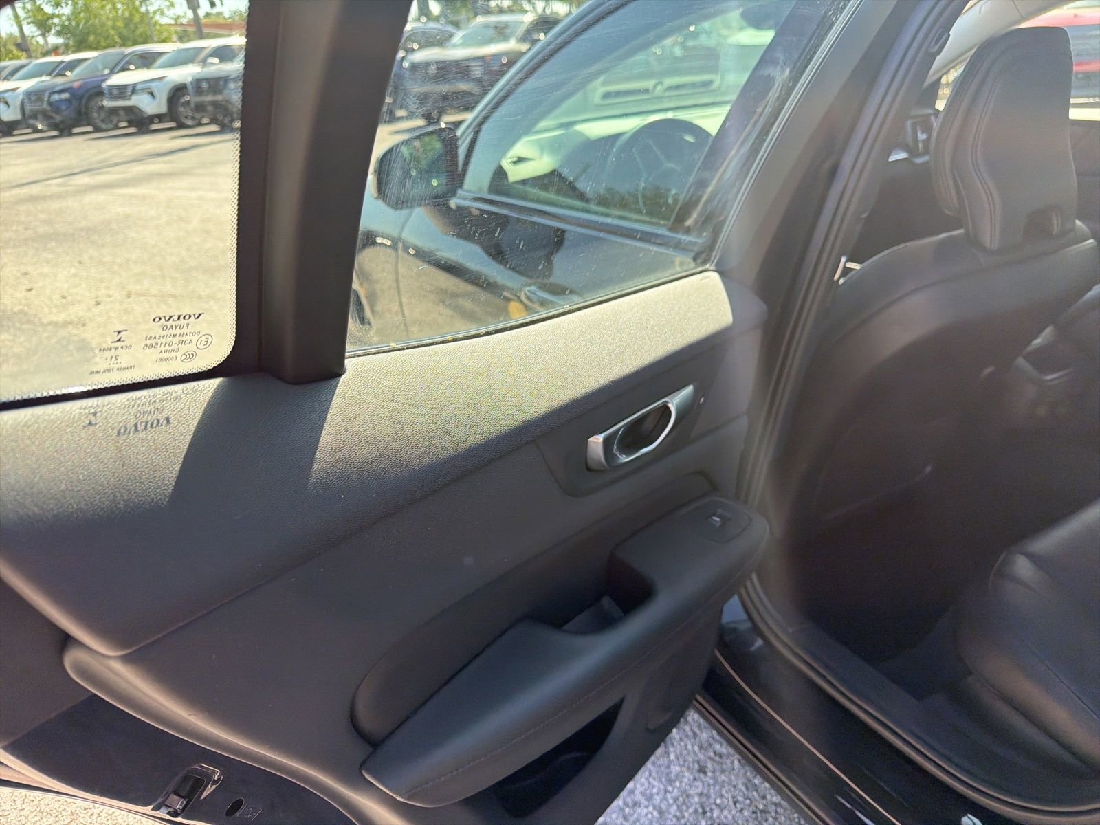 Used 2024 Volvo S60 B5 Core FWD image 17