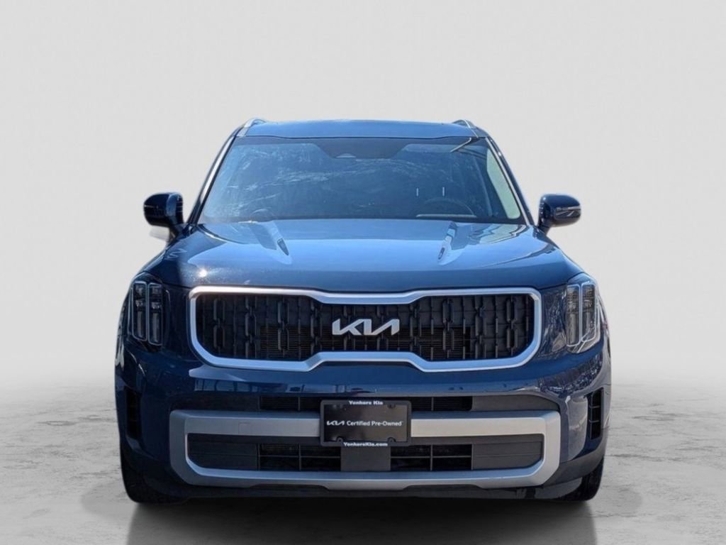 Certified 2023 Kia Telluride EX image 3