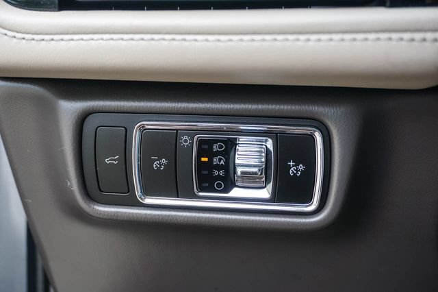 Used 2023 Lincoln Aviator Reserve w/ Equipment Group 201A AWD/4WD image 24