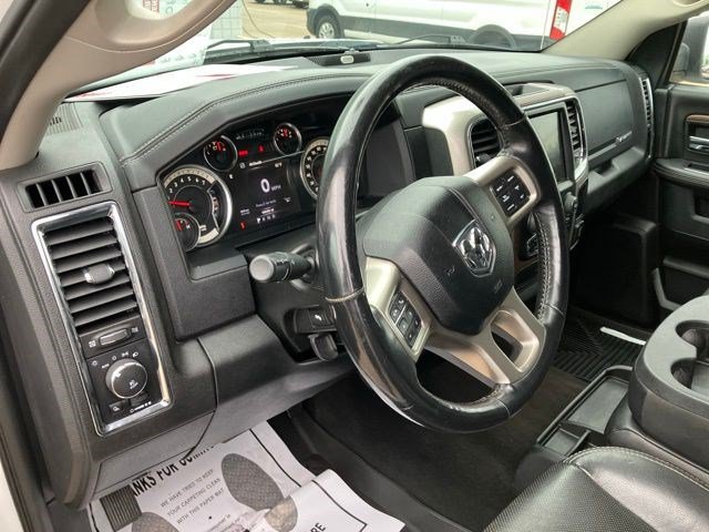Used 2017 RAM 1500 Laramie AWD/4WD image 12