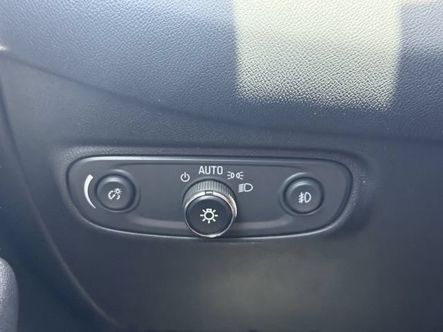 Used 2022 Chevrolet Equinox Premier FWD image 29