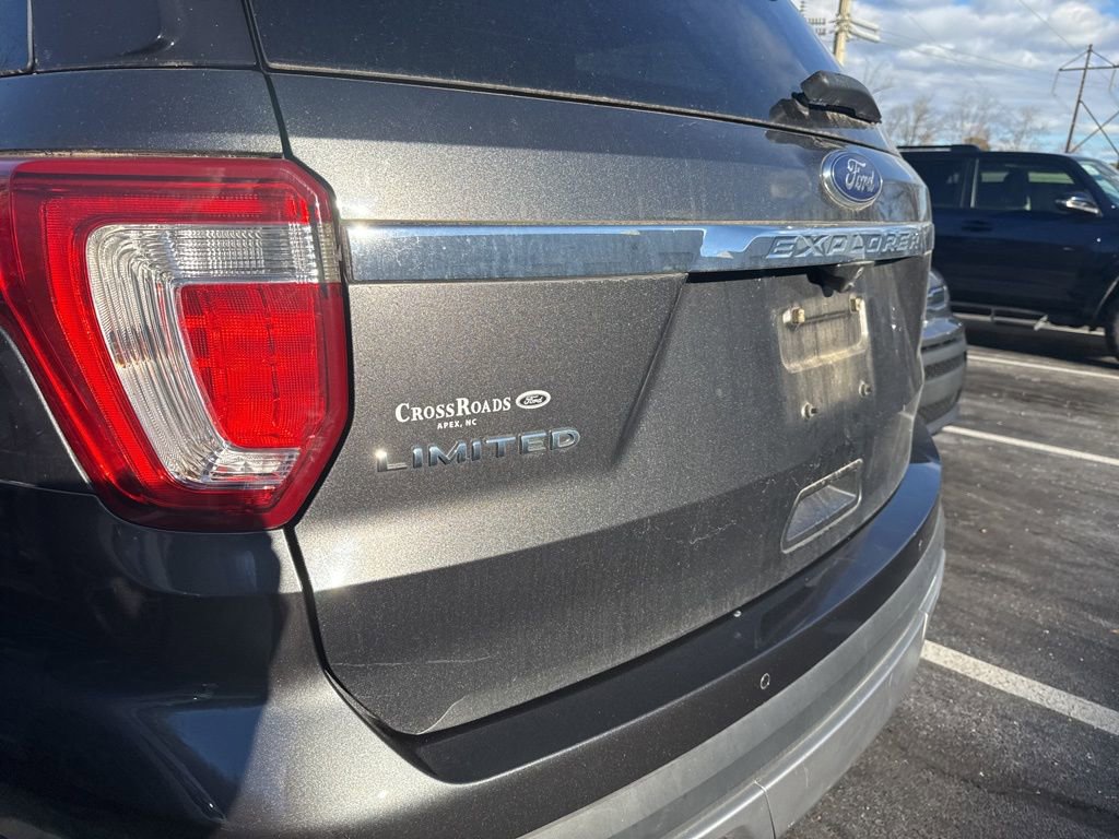 Used 2016 Ford Explorer Limited w/ Equipment Group 301A image 12