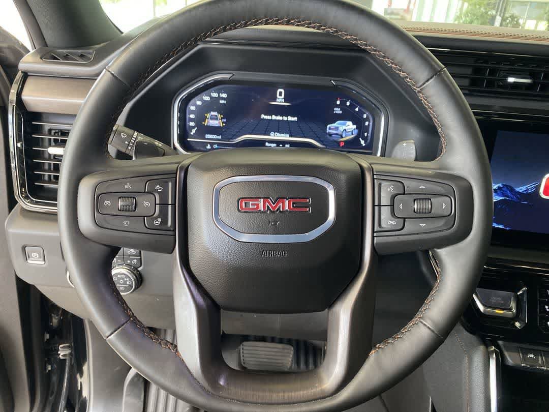 Used 2024 GMC Sierra 1500 AT4 w/ Technology Package AWD/4WD image 17