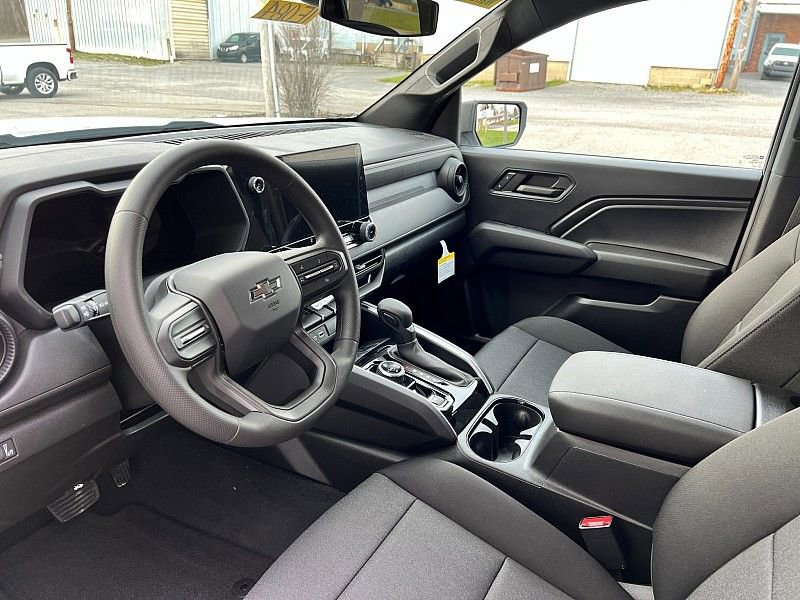 Used 2024 Chevrolet Colorado Trail Boss AWD/4WD image 14
