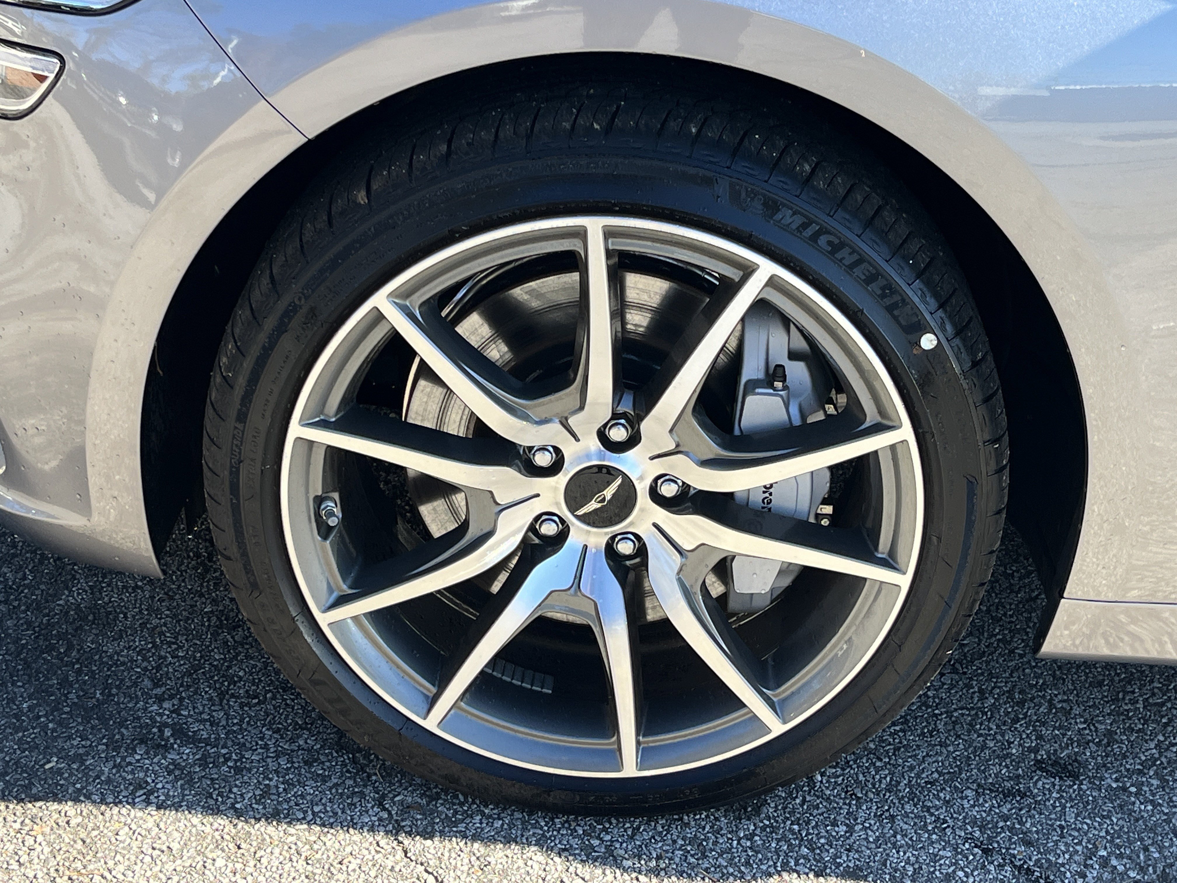 Used 2026 Genesis G70 2.5T image 28