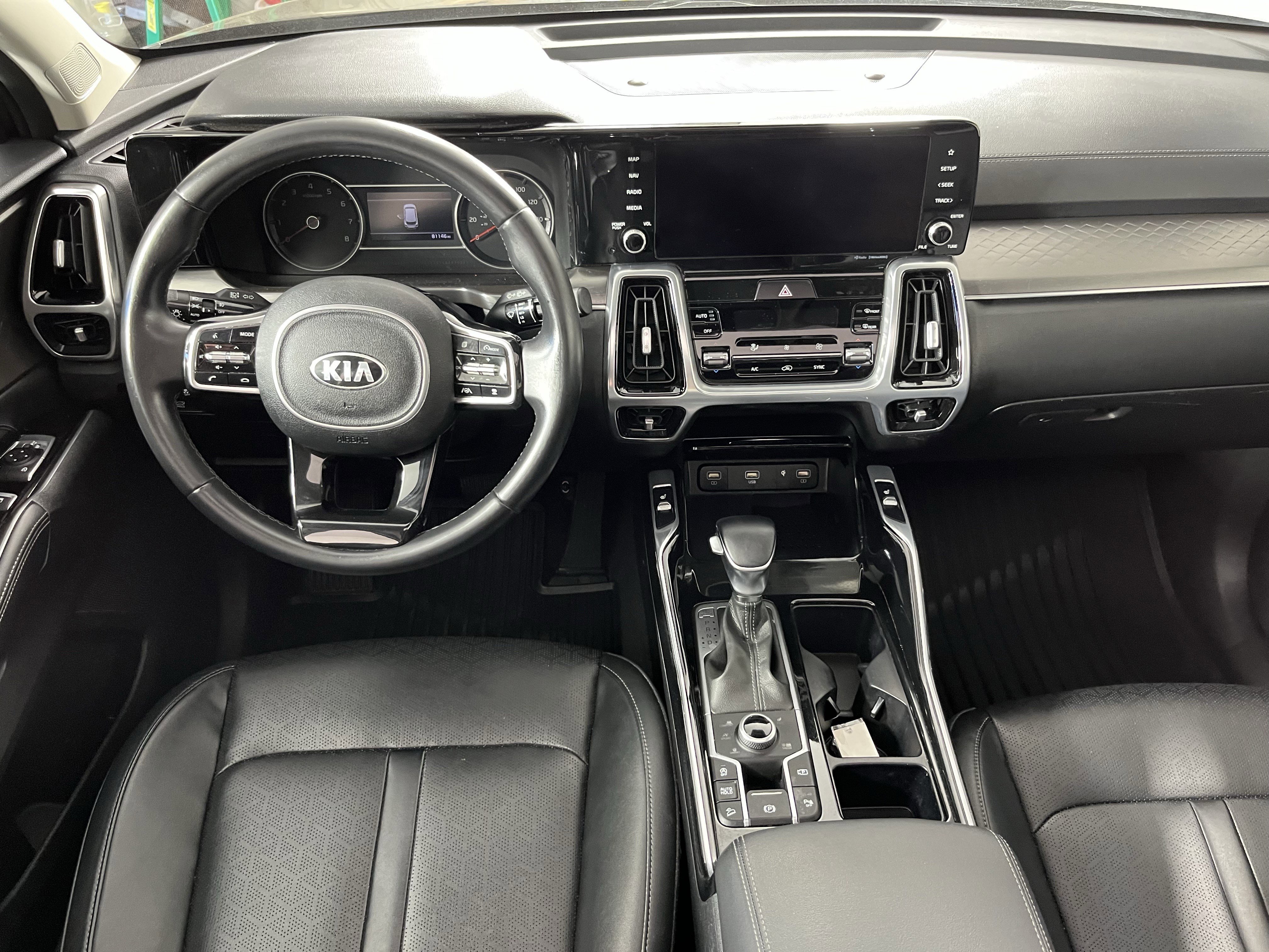 Used 2021 Kia Sorento SX image 11
