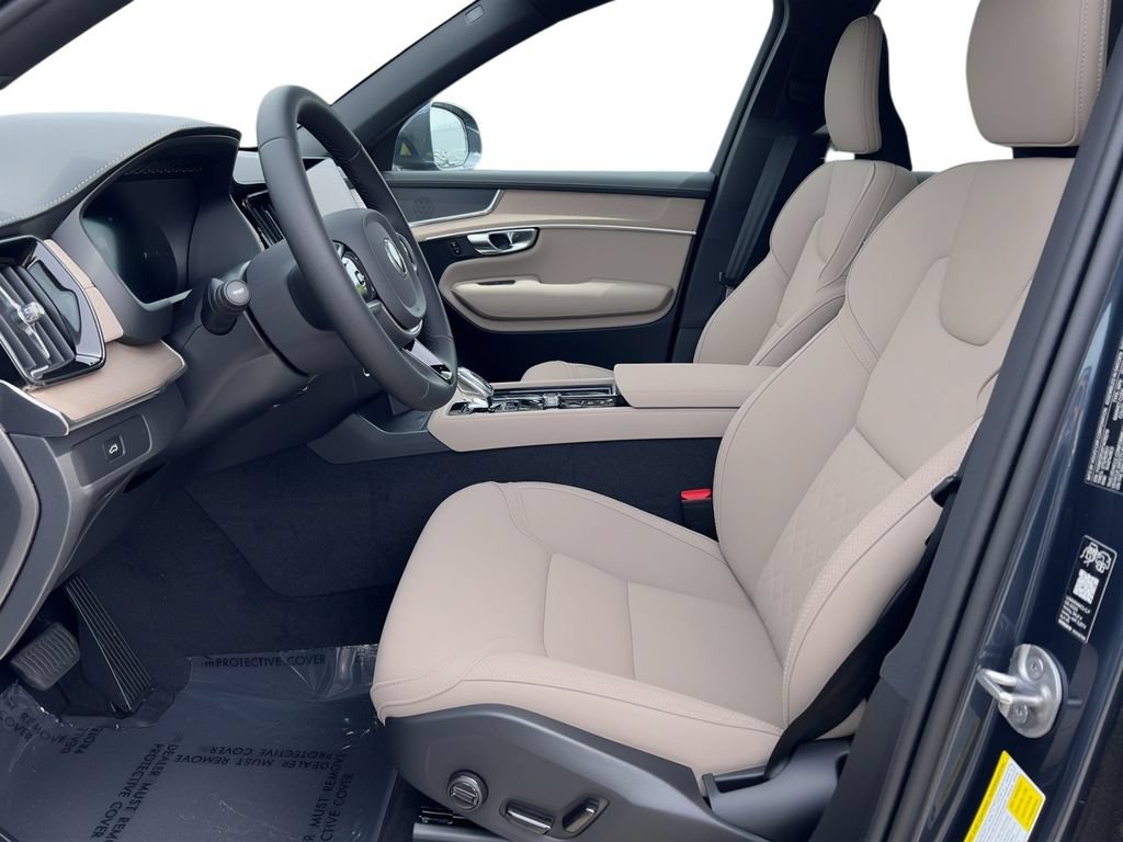 New 2026 Volvo XC90 B5 Core AWD/4WD image 6