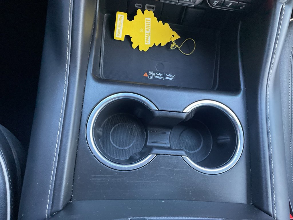 Used 2023 GMC Yukon SLT image 35