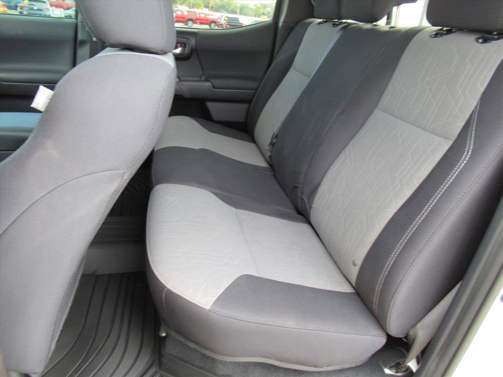 Used 2020 Toyota Tacoma TRD Off-Road image 28