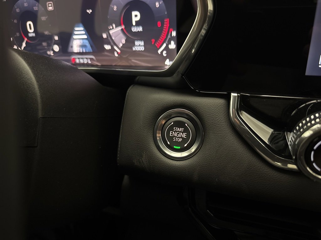 New 2025 GMC Canyon Elevation w/ Technology Package image 38