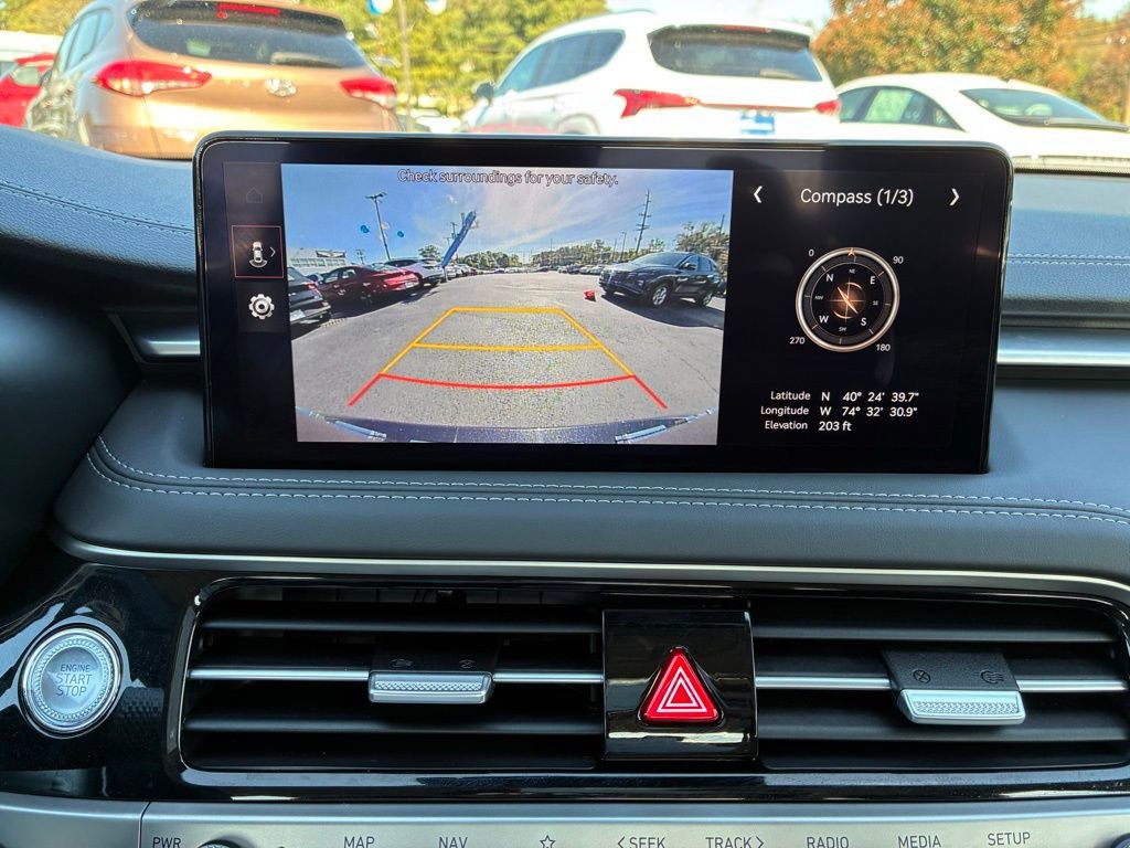 Used 2025 Genesis G70 2.5T image 39