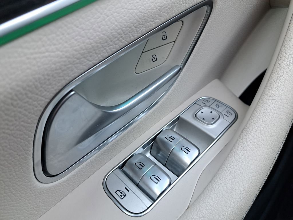 Used 2023 Mercedes-Benz GLE 350 4MATIC image 26