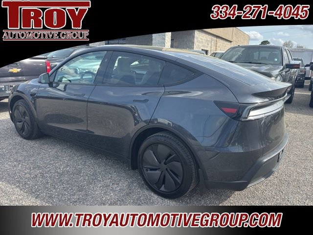 Used 2026 Tesla Model Y 2WD image 2