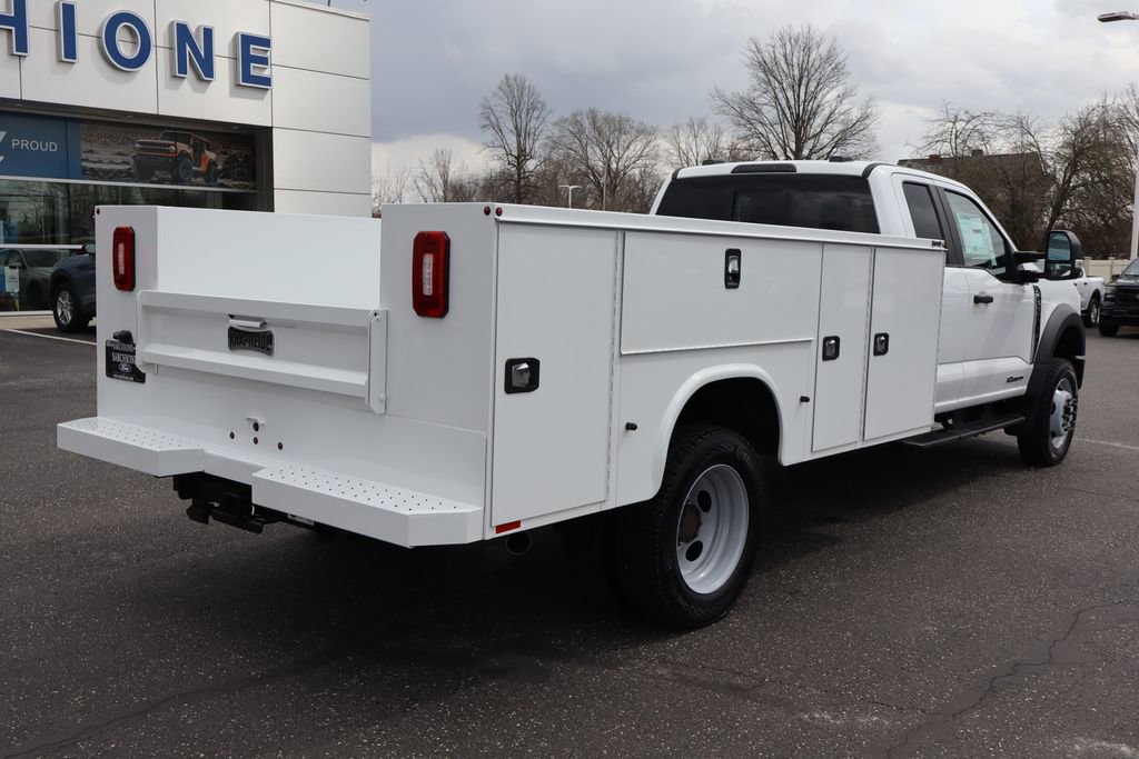 New 2026 Ford F550 4x4 Supercab Super Duty image 3