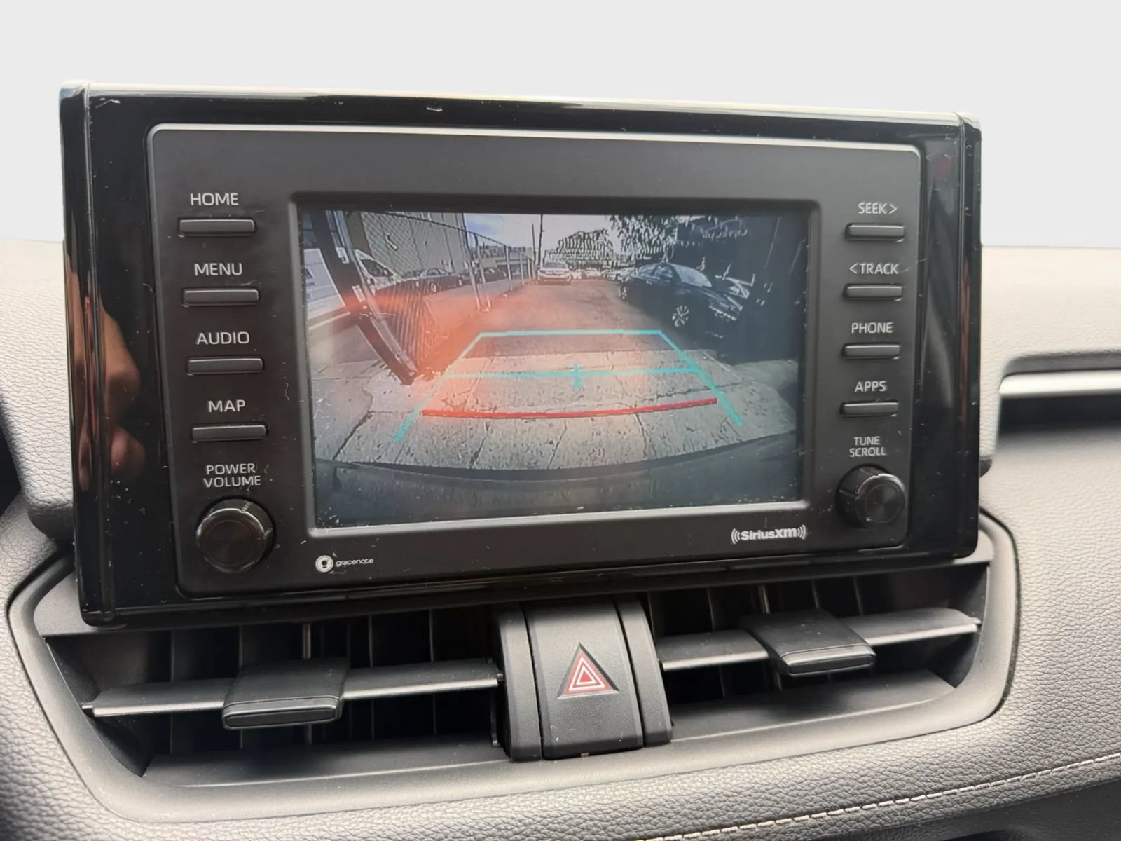 Used 2021 Toyota RAV4 XLE AWD/4WD image 13
