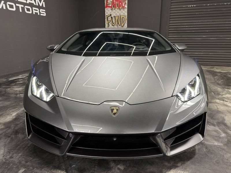 Used 2018 Lamborghini Huracan LP 580-2 RWD image 2