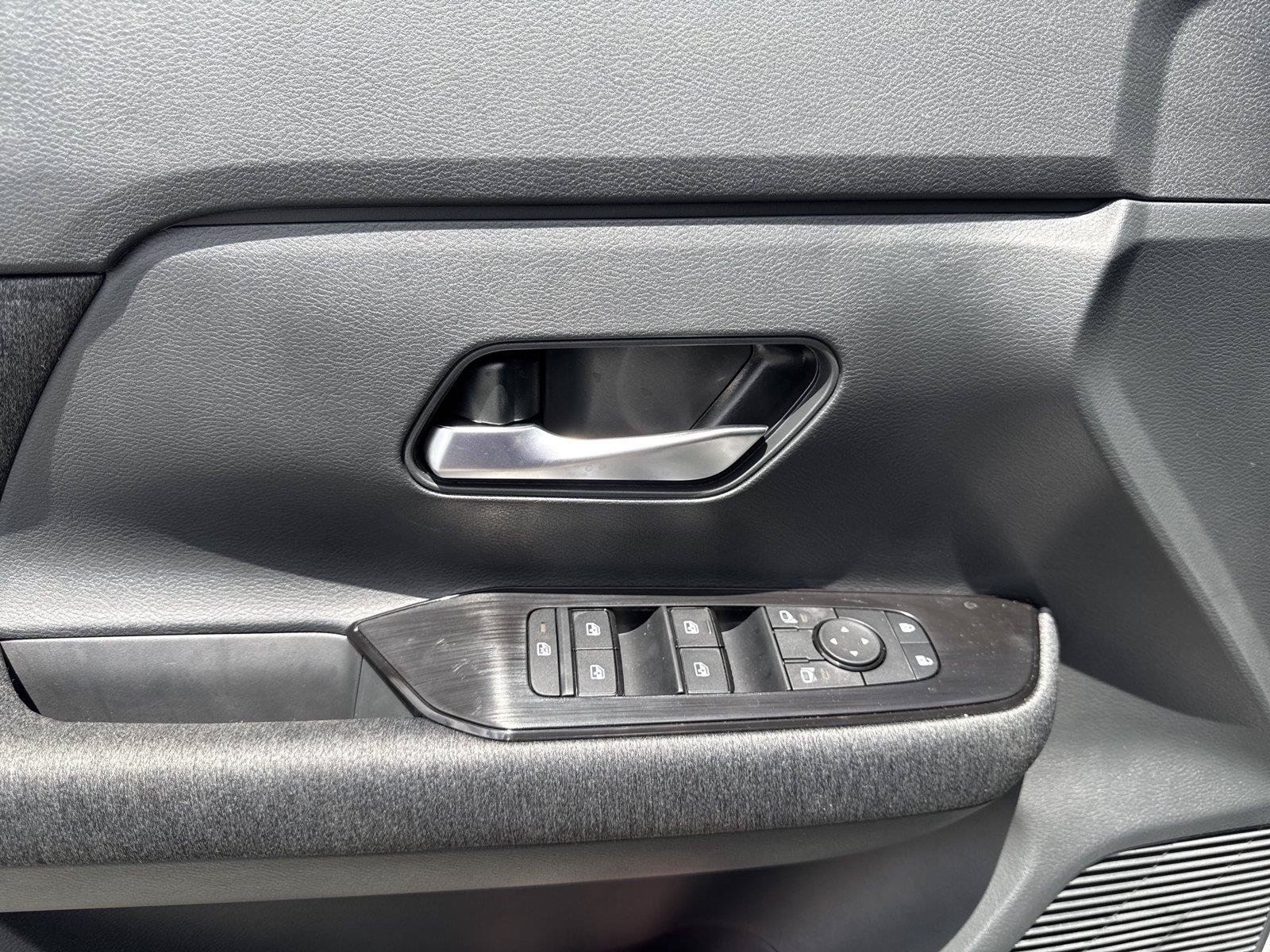 New 2026 Nissan Kicks SV w/ Cold Weather Package FWD image 12