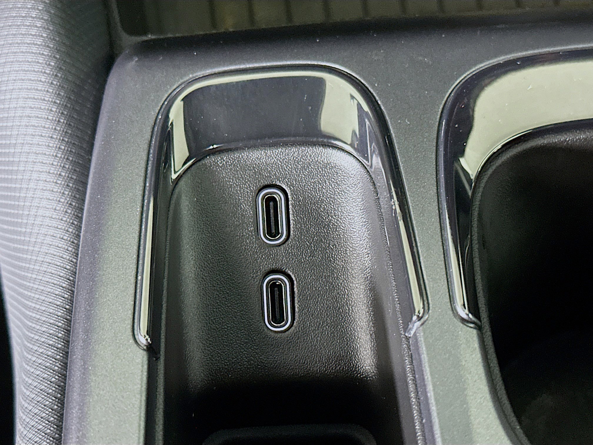 Used 2024 Chevrolet Equinox EV RS FWD image 26