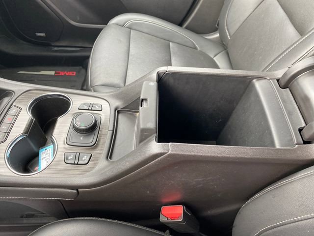 Used 2022 GMC Acadia SLT w/ LPO, Floor Liner Package FWD image 14