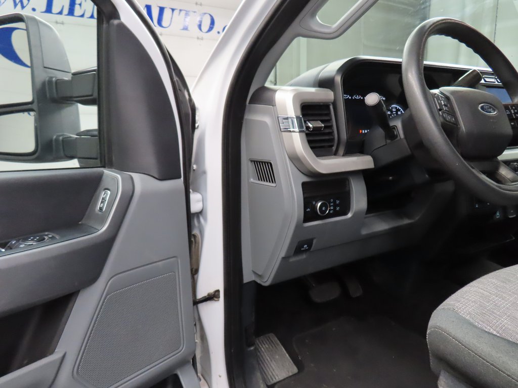 Used 2024 Ford F250 XLT AWD/4WD image 47