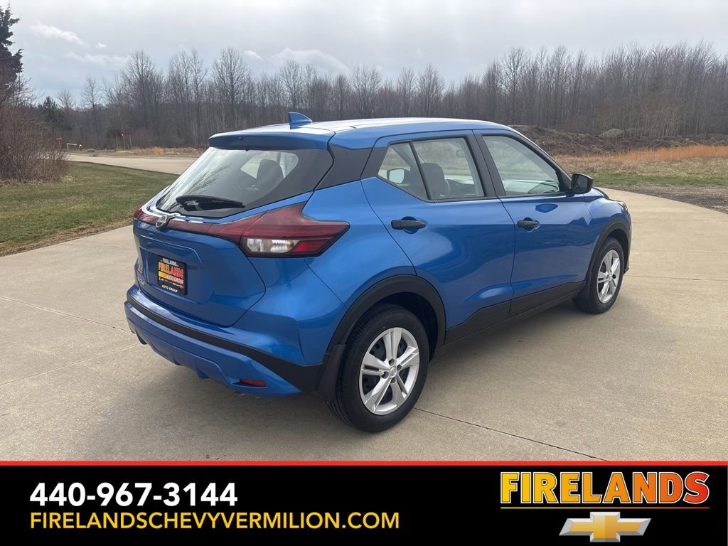 Used 2025 Nissan Kicks Play S image 10