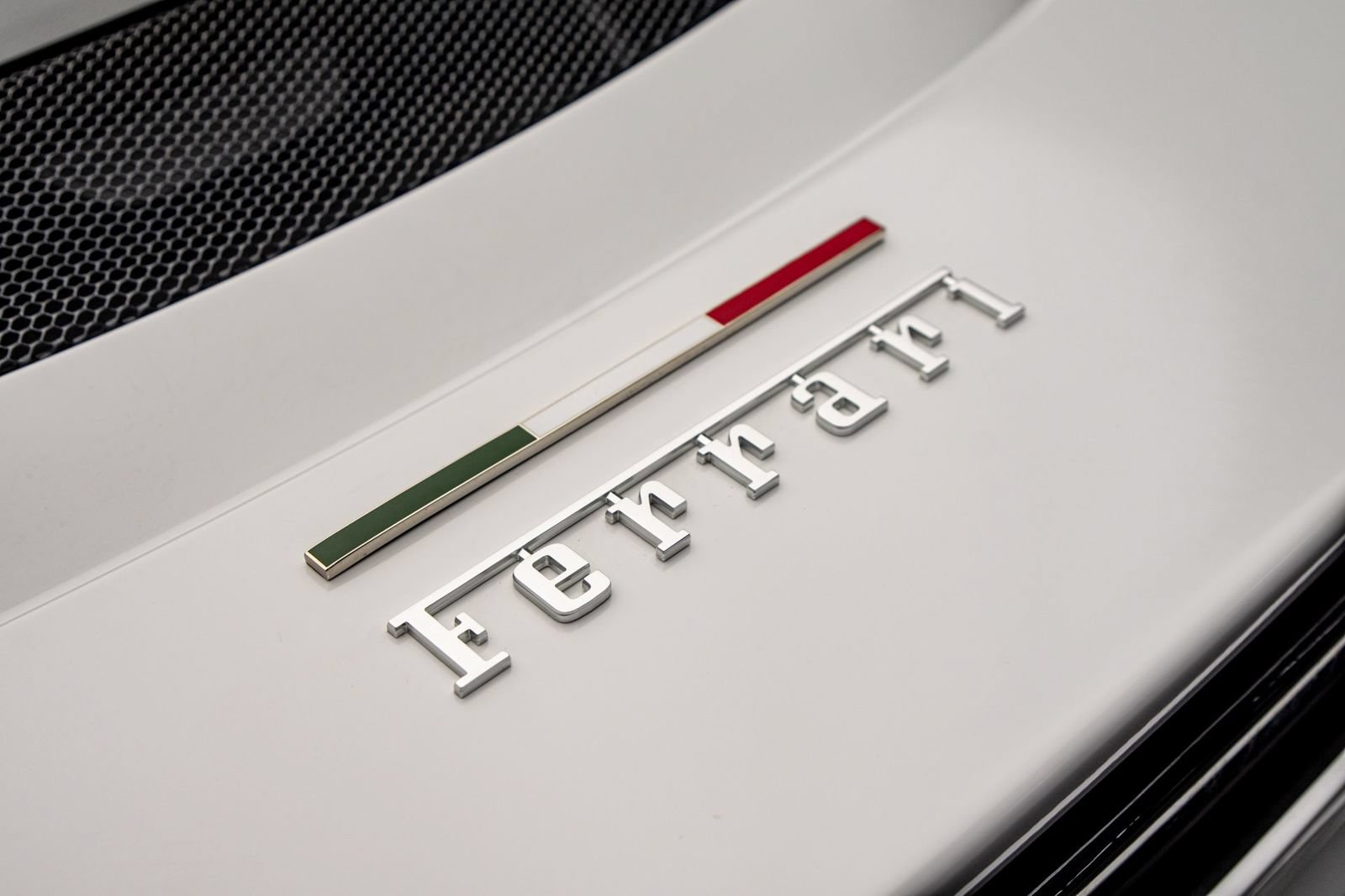 Used 2025 Ferrari 296 GTS RWD image 49