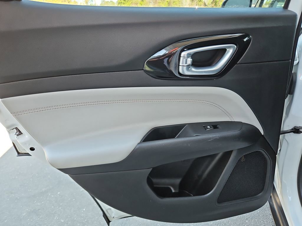 Used 2024 Jeep Compass Limited image 27