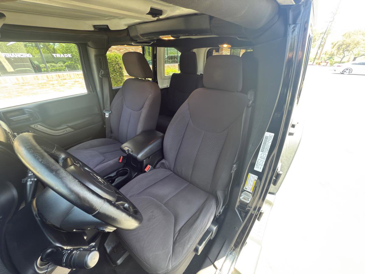 Used 2013 Jeep Wrangler Unlimited Sport image 34