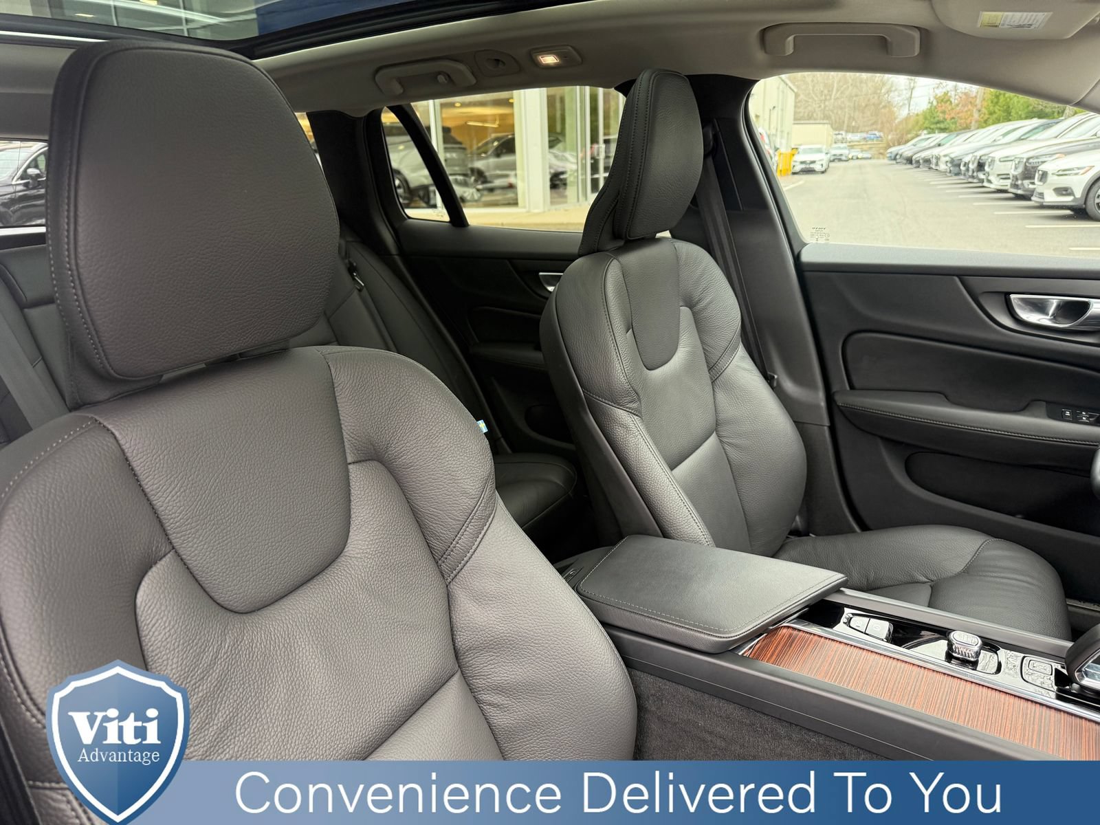 Used 2025 Volvo V60 B5 Cross Country Plus AWD/4WD image 31