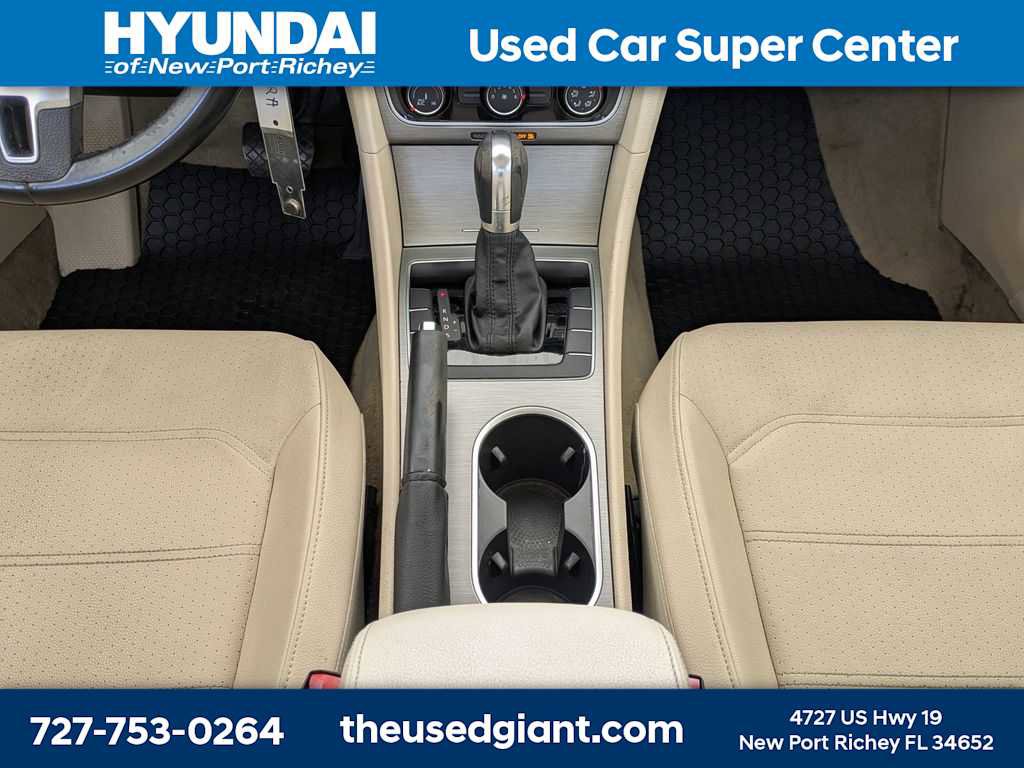 Used 2014 Volkswagen Passat 1.8T SE FWD image 20