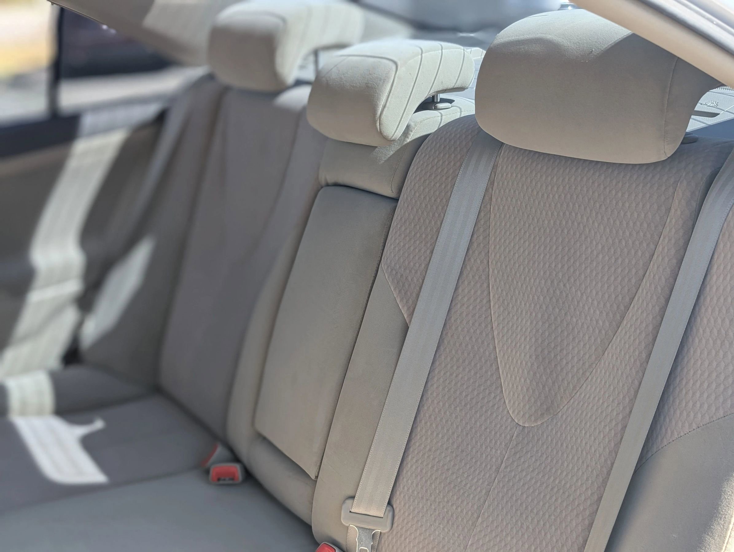 Used 2010 Toyota Camry LE image 21