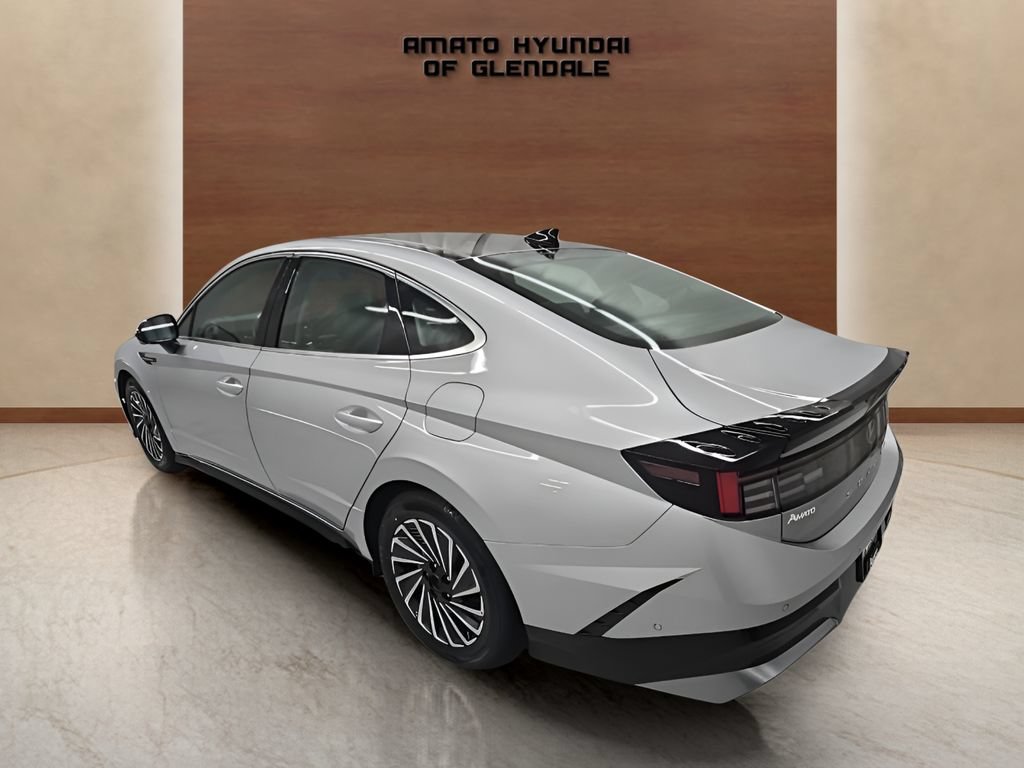 Certified 2024 Hyundai Sonata Limited FWD image 4