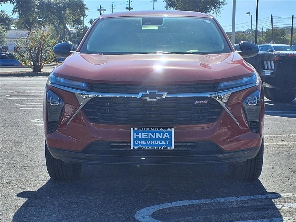 New 2026 Chevrolet Trax RS image 2