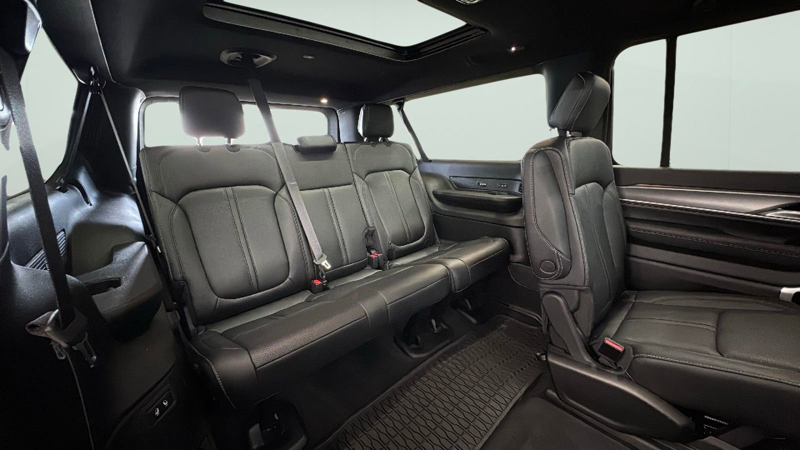 New 2026 Jeep Grand Wagoneer L Limited image 29