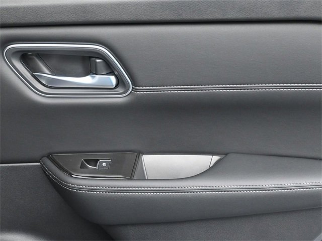 New 2026 Nissan Rogue Platinum image 31