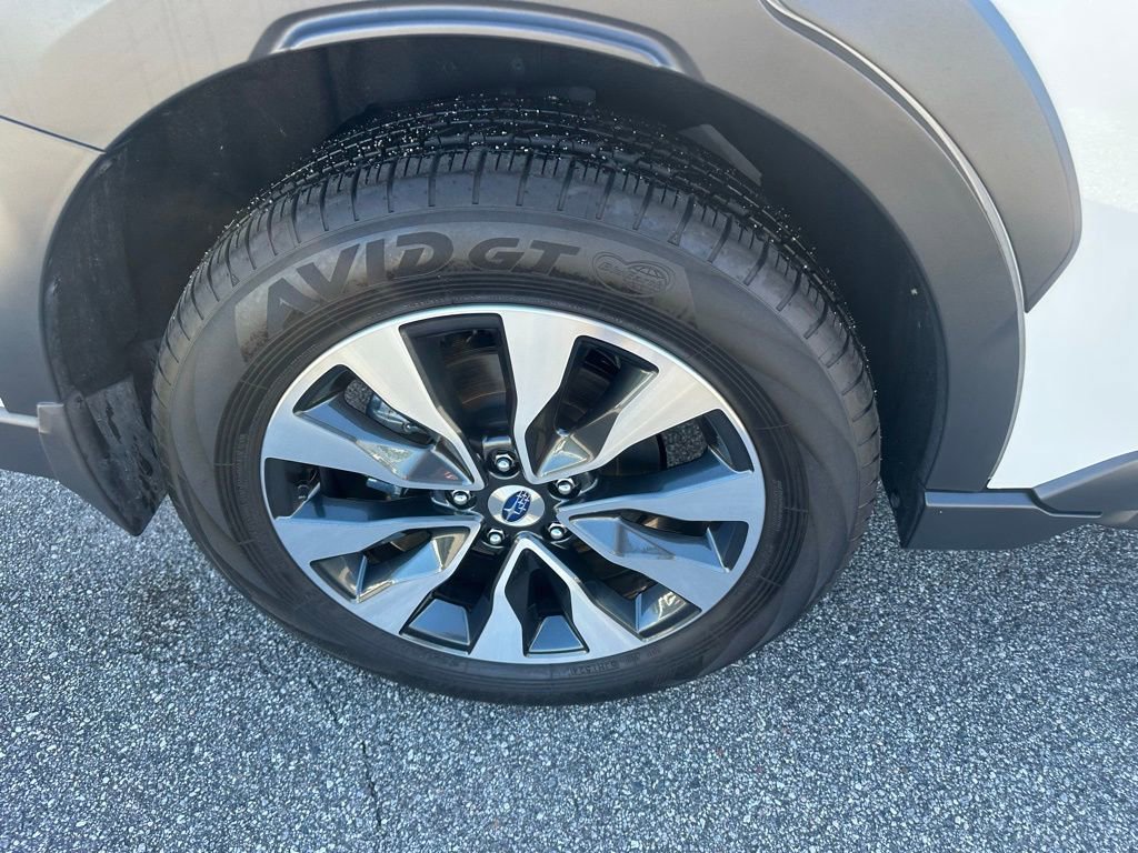 Used 2025 Subaru Outback Touring image 5