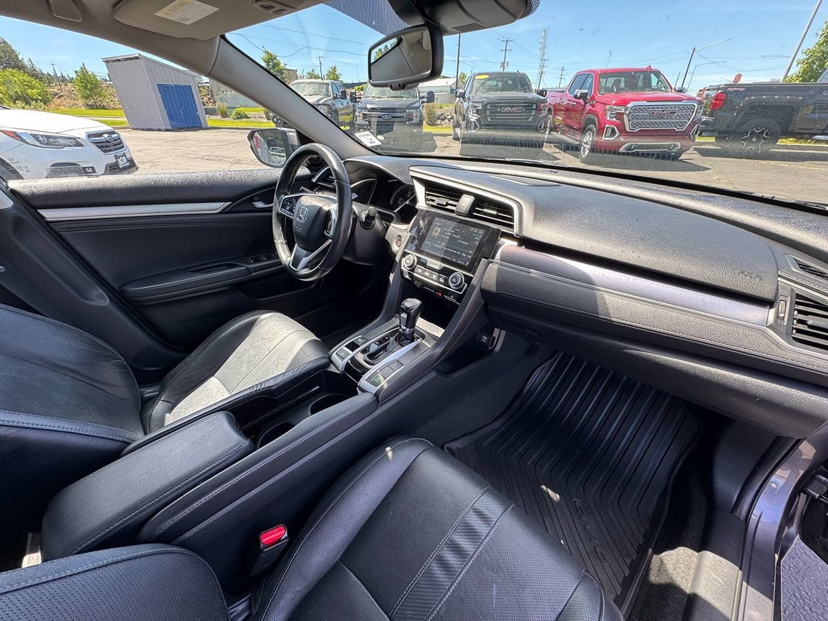 Used 2017 Honda Civic Touring image 26