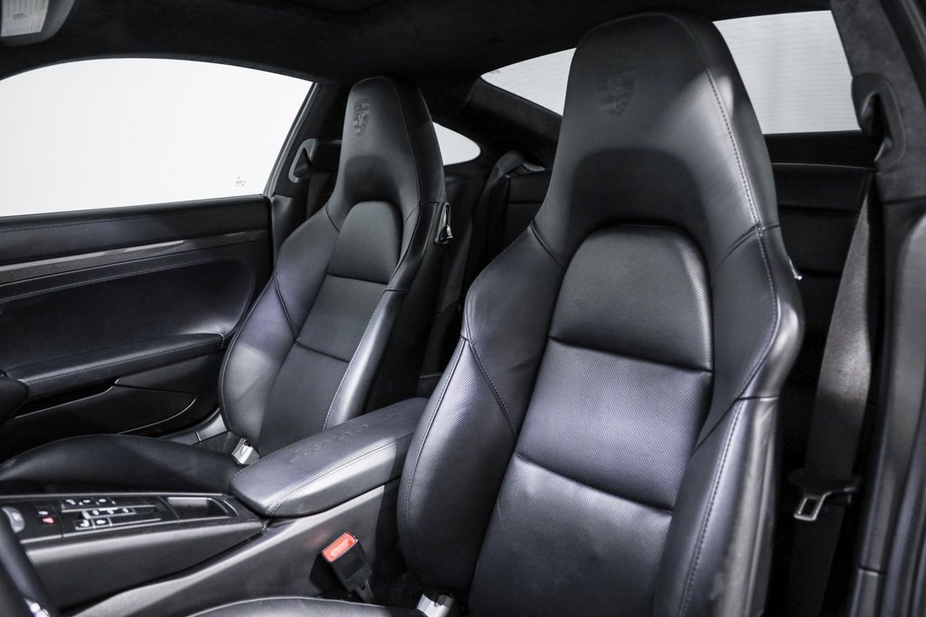 Used 2018 Porsche 911 Turbo S image 31
