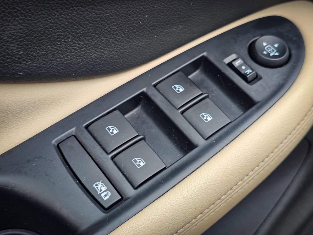 Used 2020 Buick Envision Premium AWD/4WD image 11