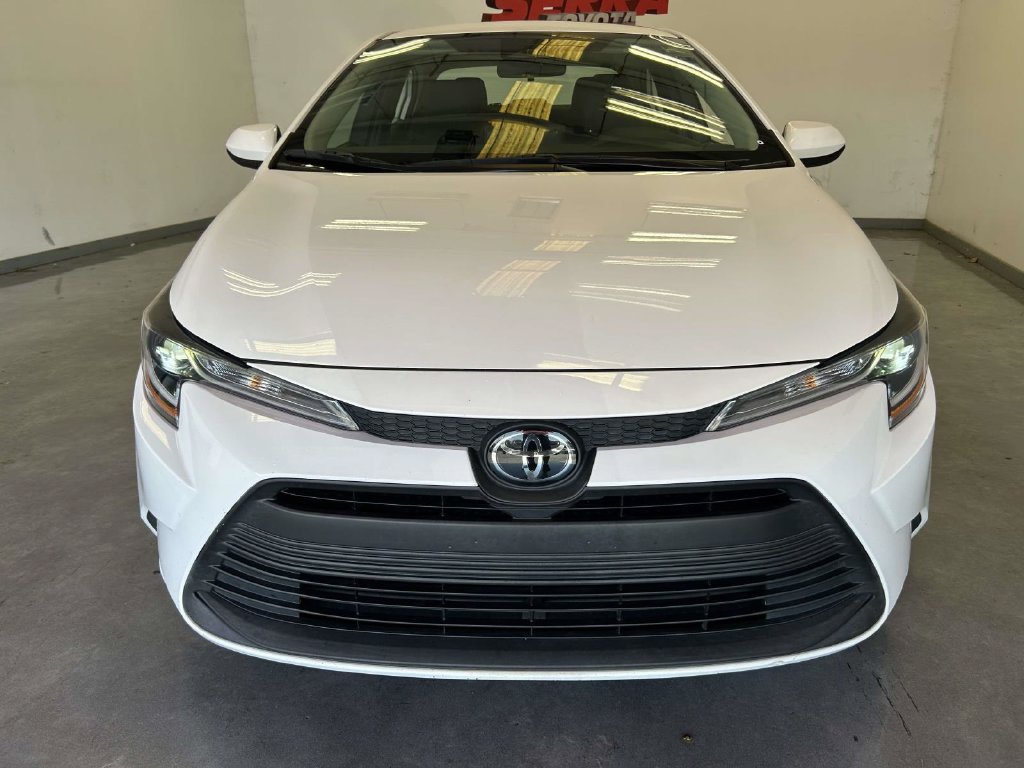 Used 2023 Toyota Corolla LE FWD image 8