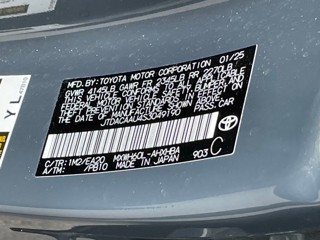 Used 2025 Toyota Prius Limited w/ Limited Premium Package FWD image 34