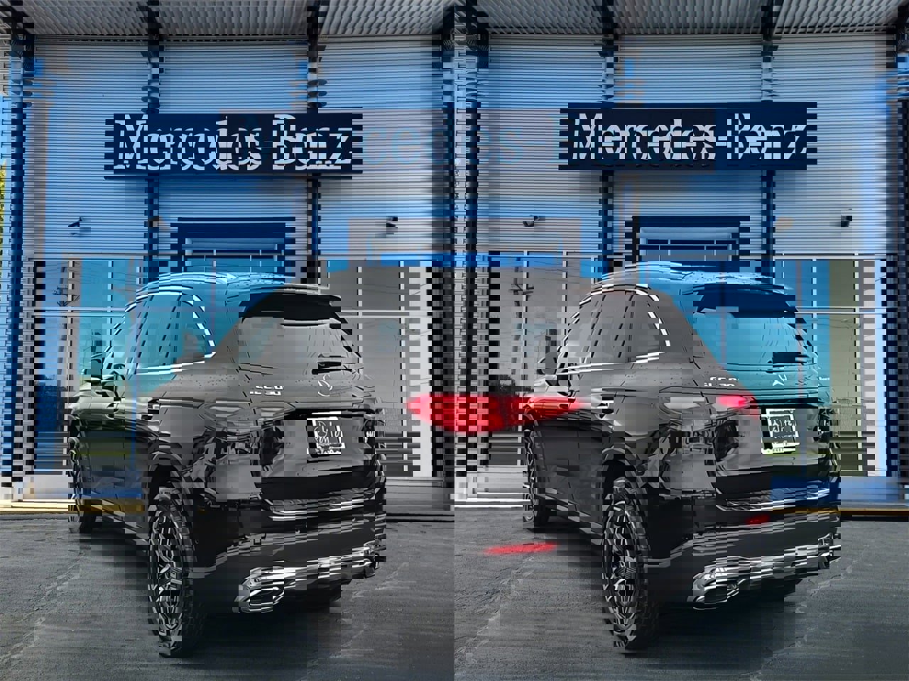 New 2026 Mercedes-Benz GLC 300 4MATIC image 4