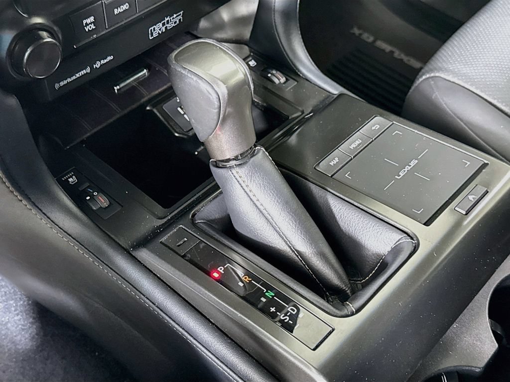 Certified 2022 Lexus GX 460 Premium w/ Premium Plus Package AWD/4WD image 17