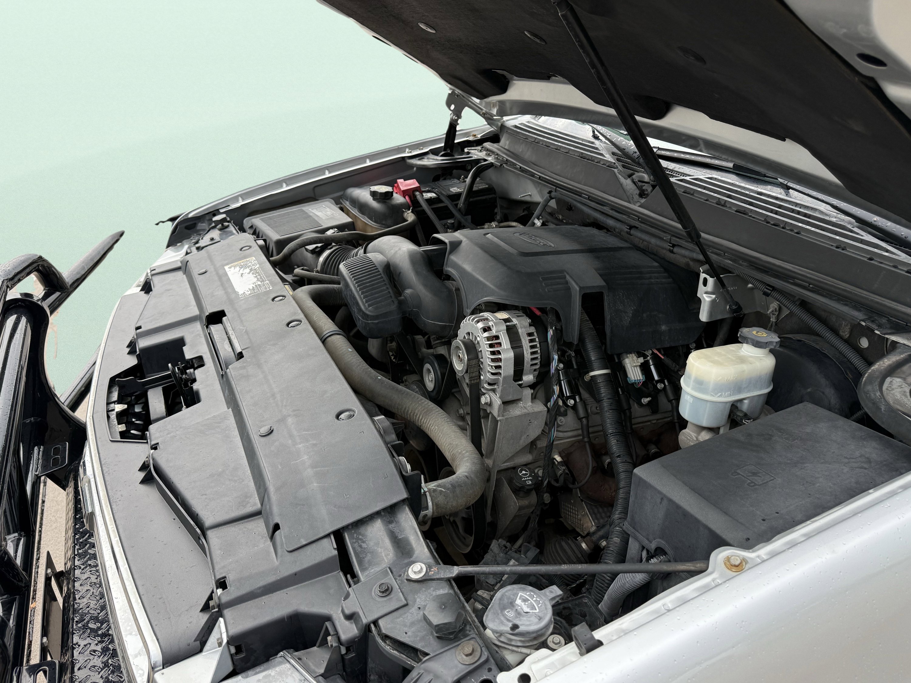 Used 2011 Chevrolet Tahoe LT image 16