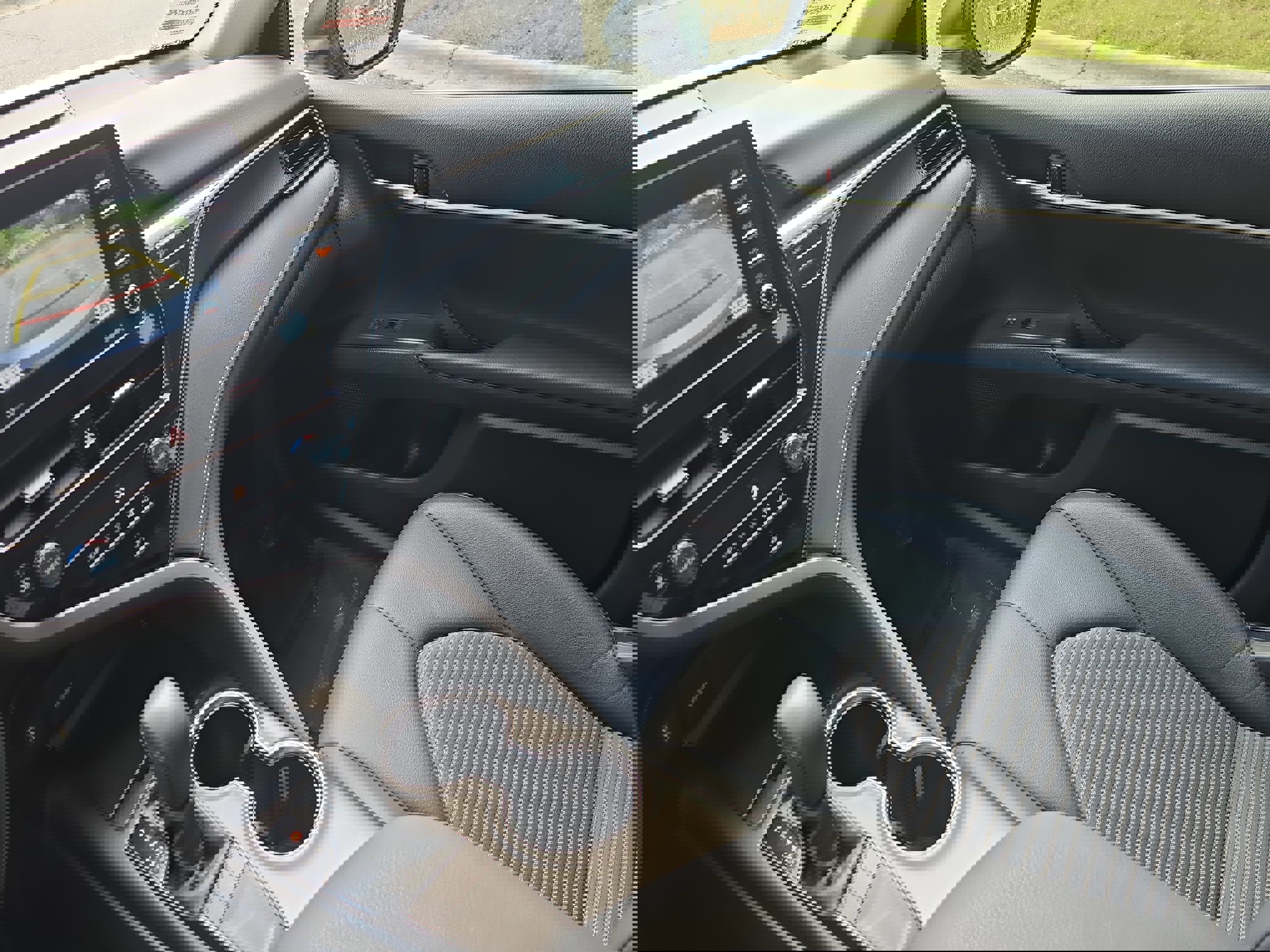 Used 2024 Toyota Camry SE image 24