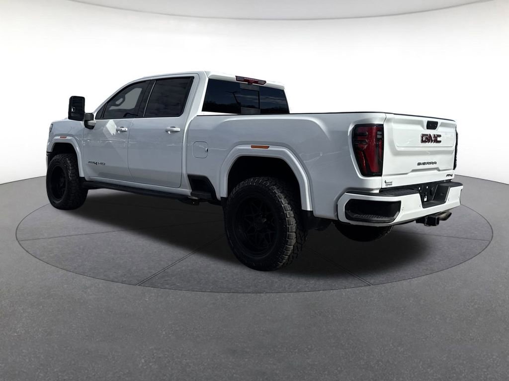 Used 2024 GMC Sierra 2500 AT4 w/ AT4 Premium Plus Package image 3