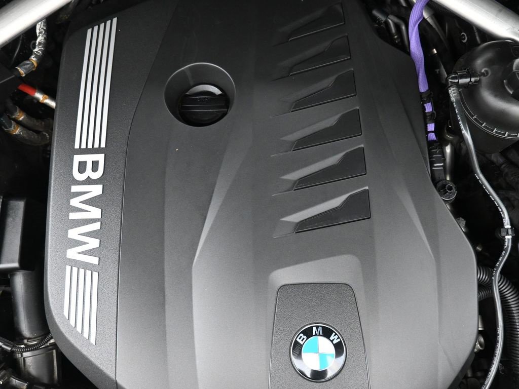 Used 2023 BMW X7 xDrive40i w/ Executive Package image 31