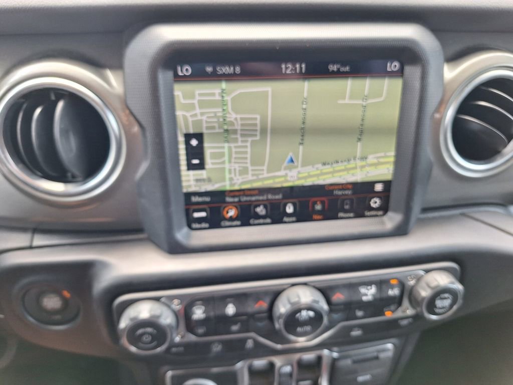 Used 2022 Jeep Gladiator Overland w/ Cold Weather Group AWD/4WD image 22